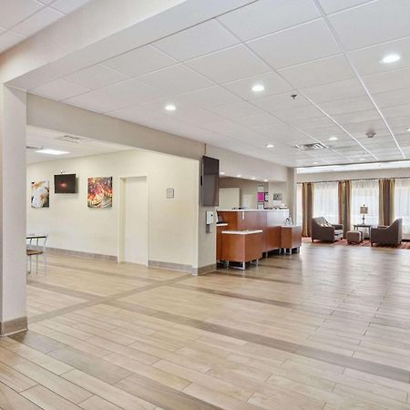 Quality Inn & Suites Morgantown - University Area Luaran gambar