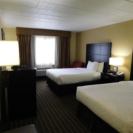 Quality Inn & Suites Morgantown - University Area Luaran gambar