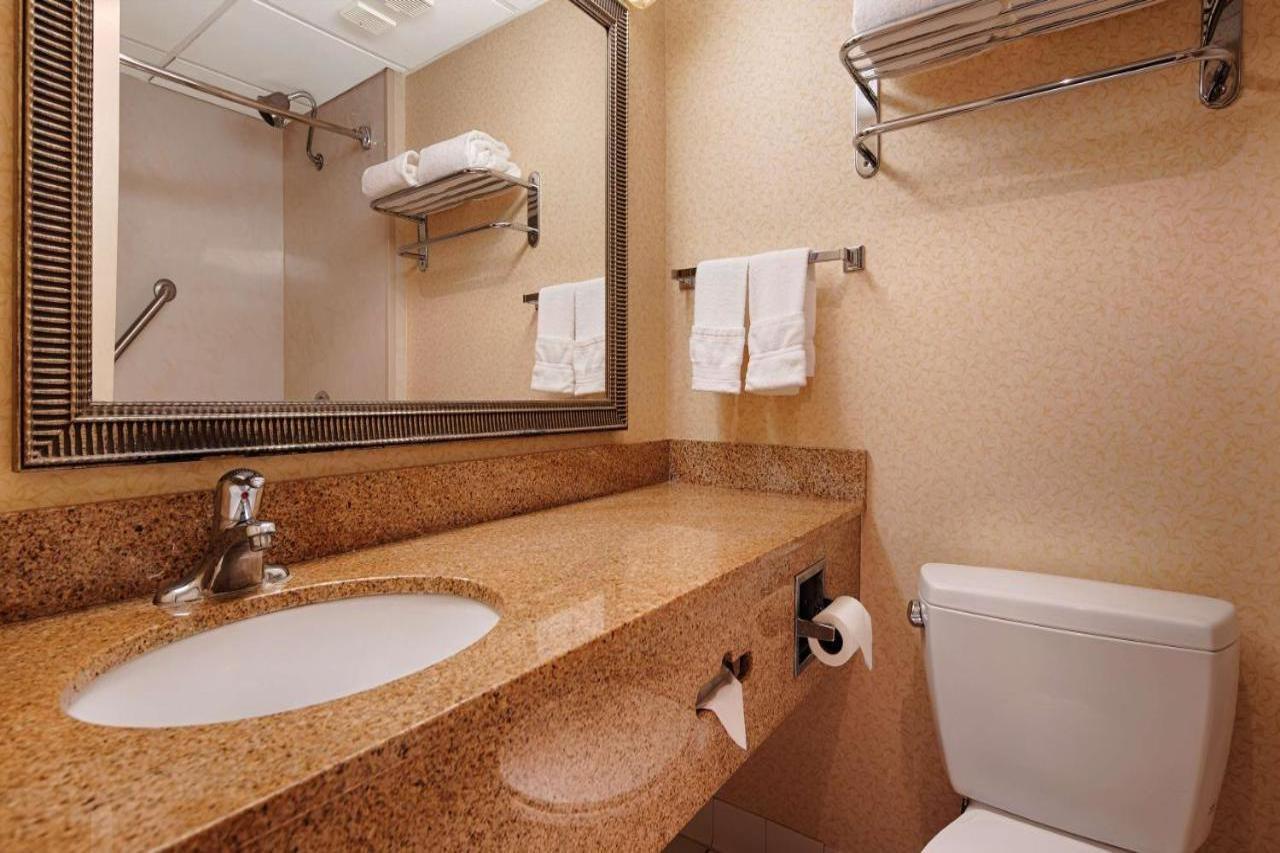 Quality Inn & Suites Morgantown - University Area Luaran gambar